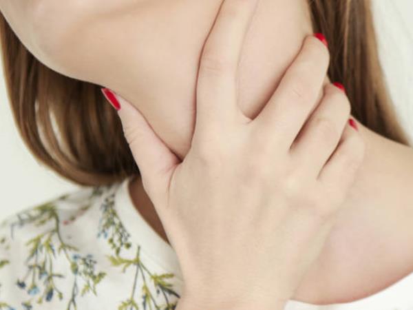 Če zjutraj ignorirate vneto grlo, vam bo lahko kasneje žal