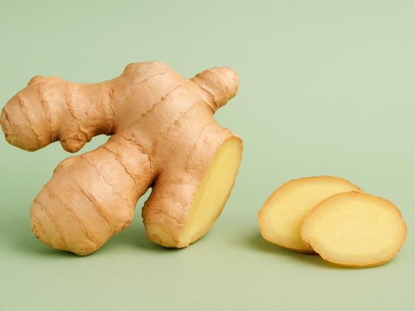 Zdravilen ingver z žlico