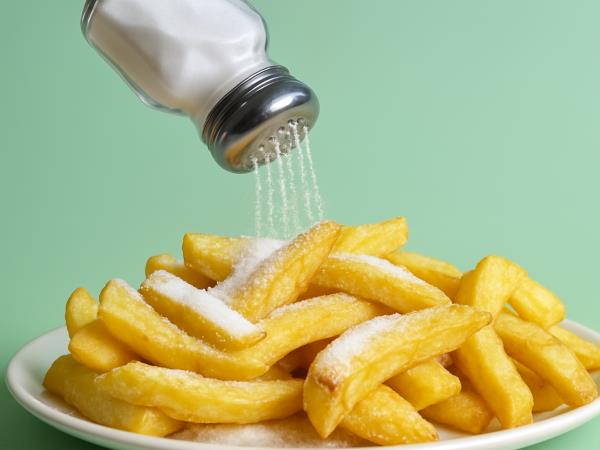 Kaj je slabše za zdravje: sol ali sladkor?