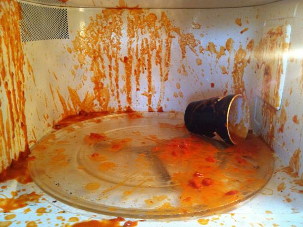 Tega ne pogrevajte v mikrovalovni pečici