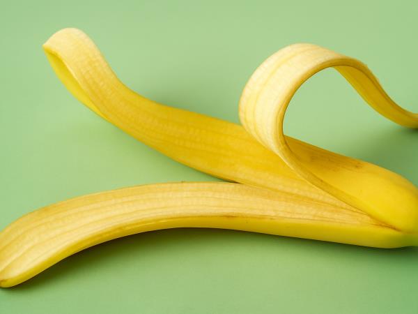 Z bananino lupino nad glavobol