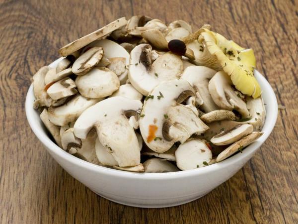 Zakaj bi morali šampinjone jesti vsak dan?