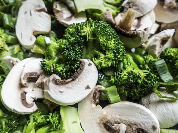 Kaj se zgodi, če vsak dan pojeste 5 šampionov?