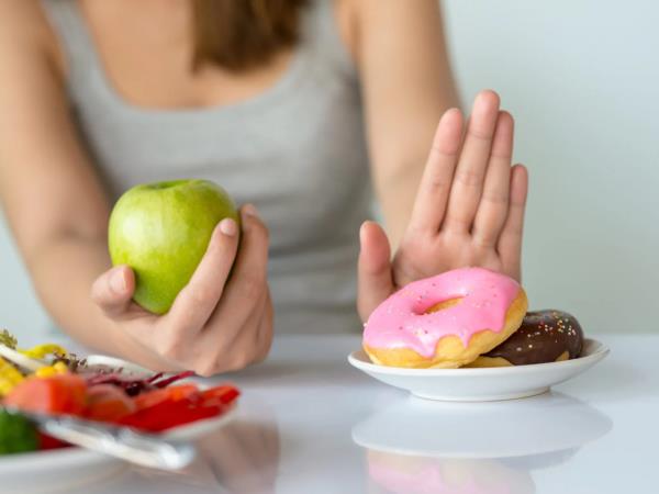 Jabolko, borovnice in zeleni čaj: kako flavonoidi v hrani varujejo vaše srce in znižujejo tveganje za raka