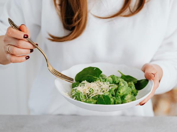 Kdo bi moral jesti manj špinače?