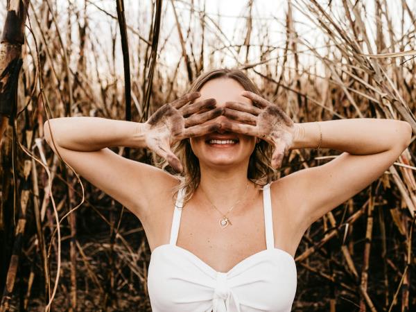 Ne dotikajte se obraza z umazanimi rokami