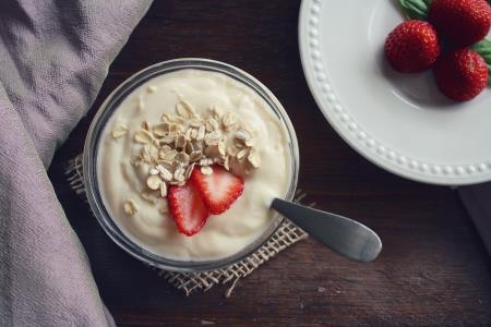 Ali jogurt res zmanjšuje tveganja za visok pritisk?