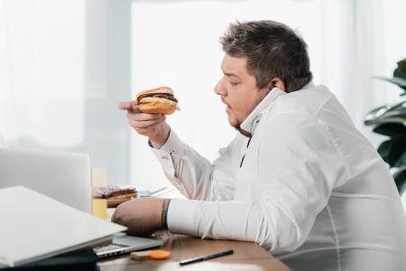 5 živil, ki zadržujejo maščobne obloge