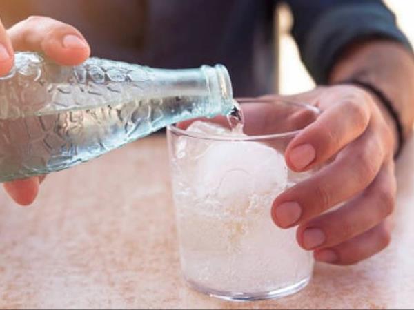 Zakaj babice dajejo dojenčkom gazirane pijače