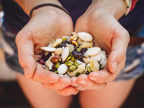 5 najbolj zdravih semen, ki jih lahko dodamo svoji prehrani