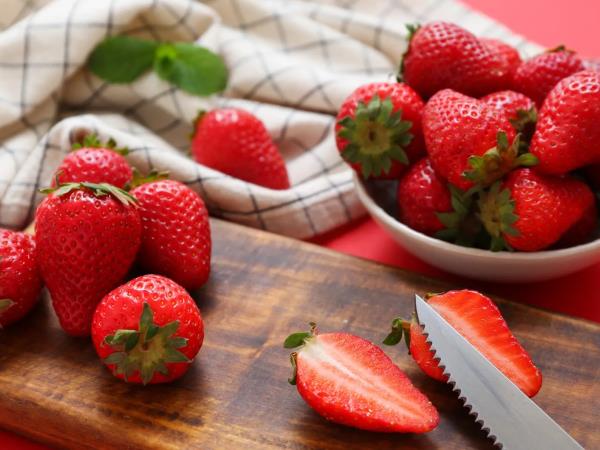 Kako lahko jagode zaščitijo možgane, srce in imunski sistem?