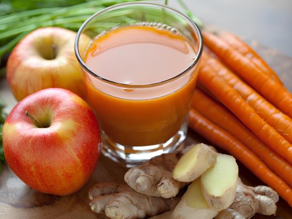 Ste se že poskusili spopasti s smrčanjem z naravnim sokom?