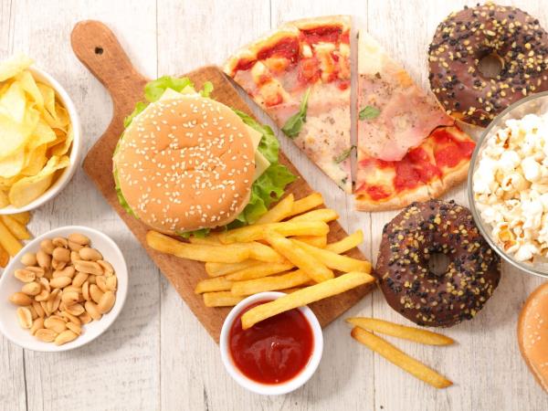 Kako pogosto lahko jemo hitro hrano brez škode za zdravje?