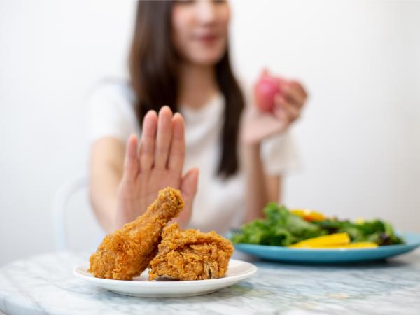 7 živil, ki jih vsak dan jeste, a jih nikdar ne bi smeli dati v usta