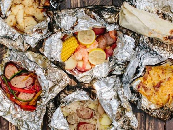 Previdno pri uporabi aluminijaste folije v kuhinji