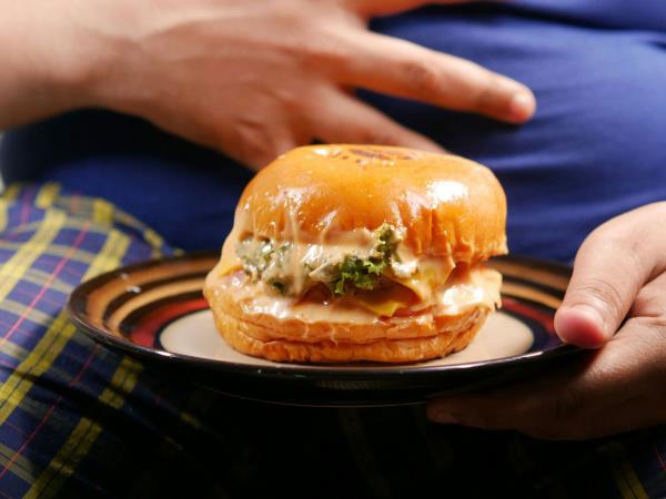 4 primeri, kako lahko s škodljivo hrano hujšamo