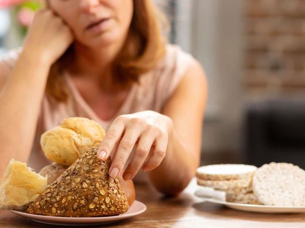 Hrana, ki ima več ogljikovih hidratov, kot kruh