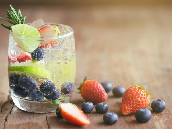 Presenečenje za mnoge: mineralna voda s sadjem