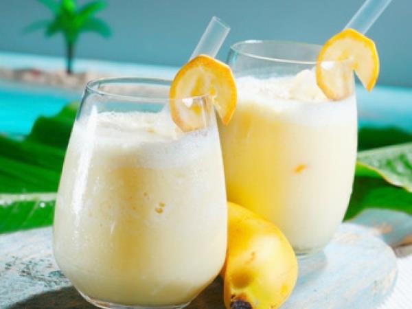 Smuti z mineralno vodo