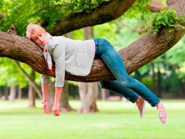 Zakaj smo poleti še posebej izčrpani?