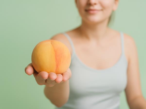 Kako z breskvami v 4 dneh izgubiti 5 kilogramov