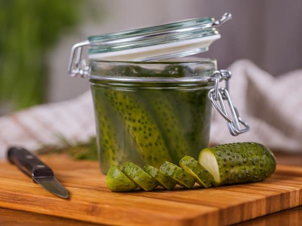 Razlogi, zakaj bi vsak dan morali jesti kisle kumarice