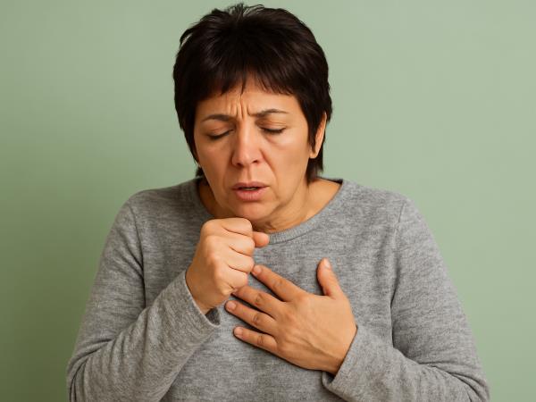 Kaj storiti, če kašelj kar noče izginiti?