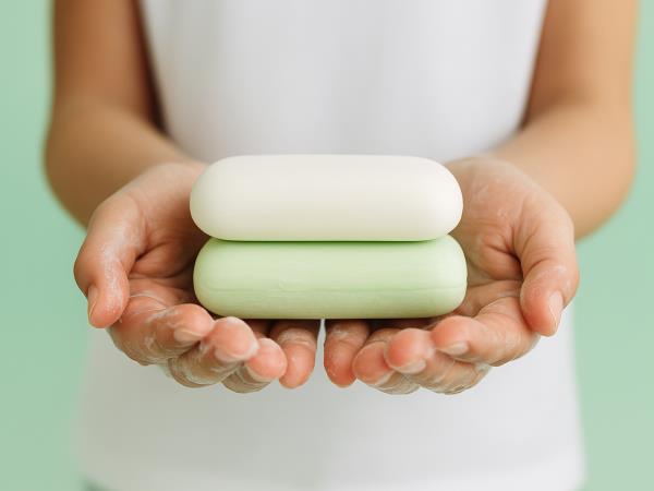 Kako zdrava so antibakterijska mila?