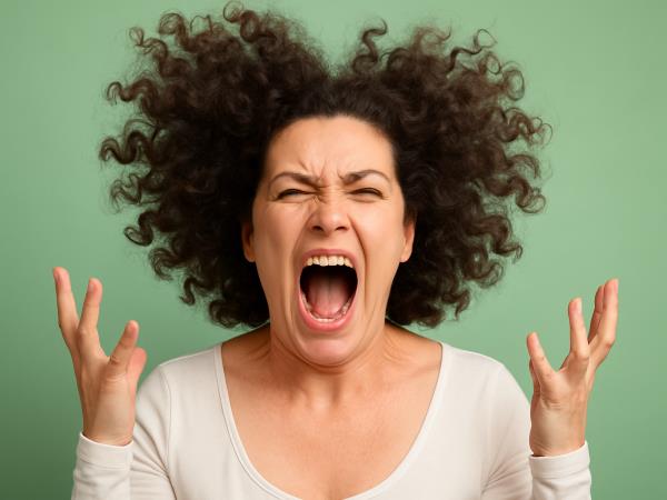 Vam gredo ljudje vse bolj na živce? Ne skrbite. Prav je tako!