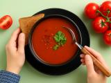 Preprosta jed, ki krepi zdravje: paradižnikova juha